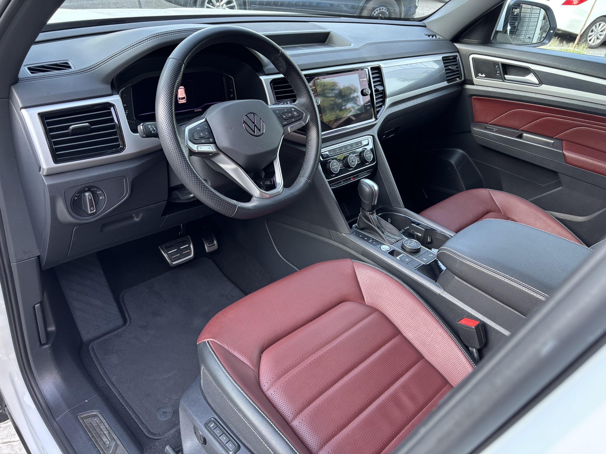 Volkswagen Teramont 2023 CROSSPORT R LINE Automático Blanco