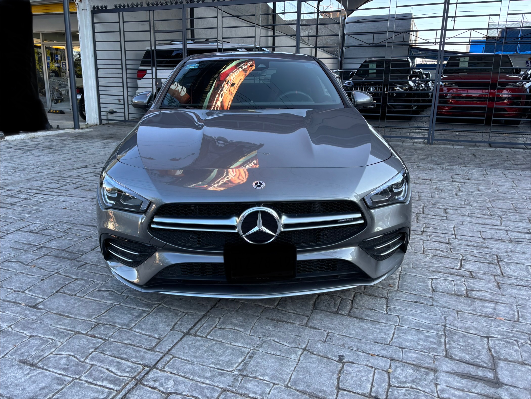 Mercedes-Benz Clase CLA 2023 CLA 35 AMG Automático Gris