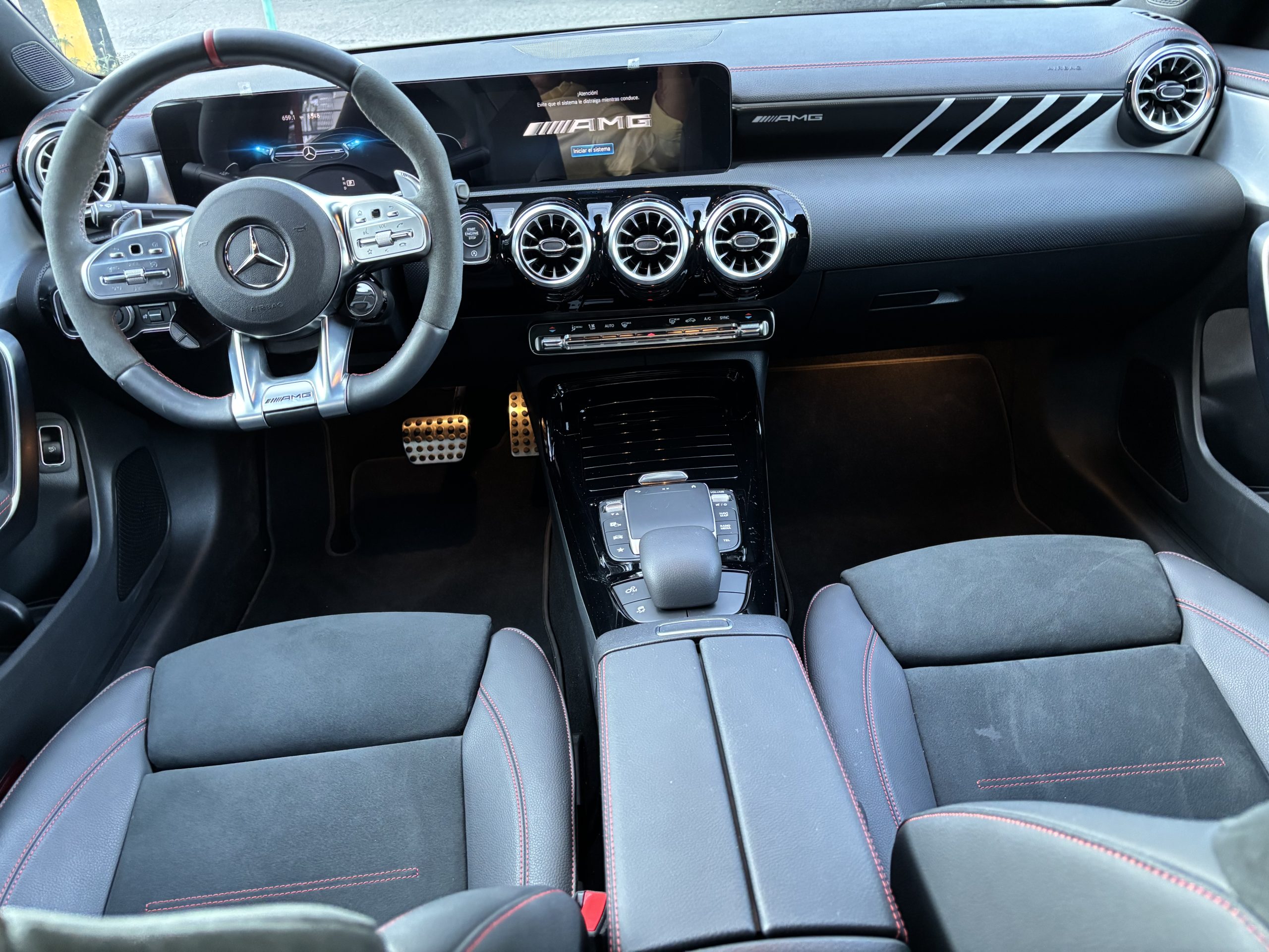 Mercedes-Benz Clase CLA 2023 CLA 35 AMG Automático Gris