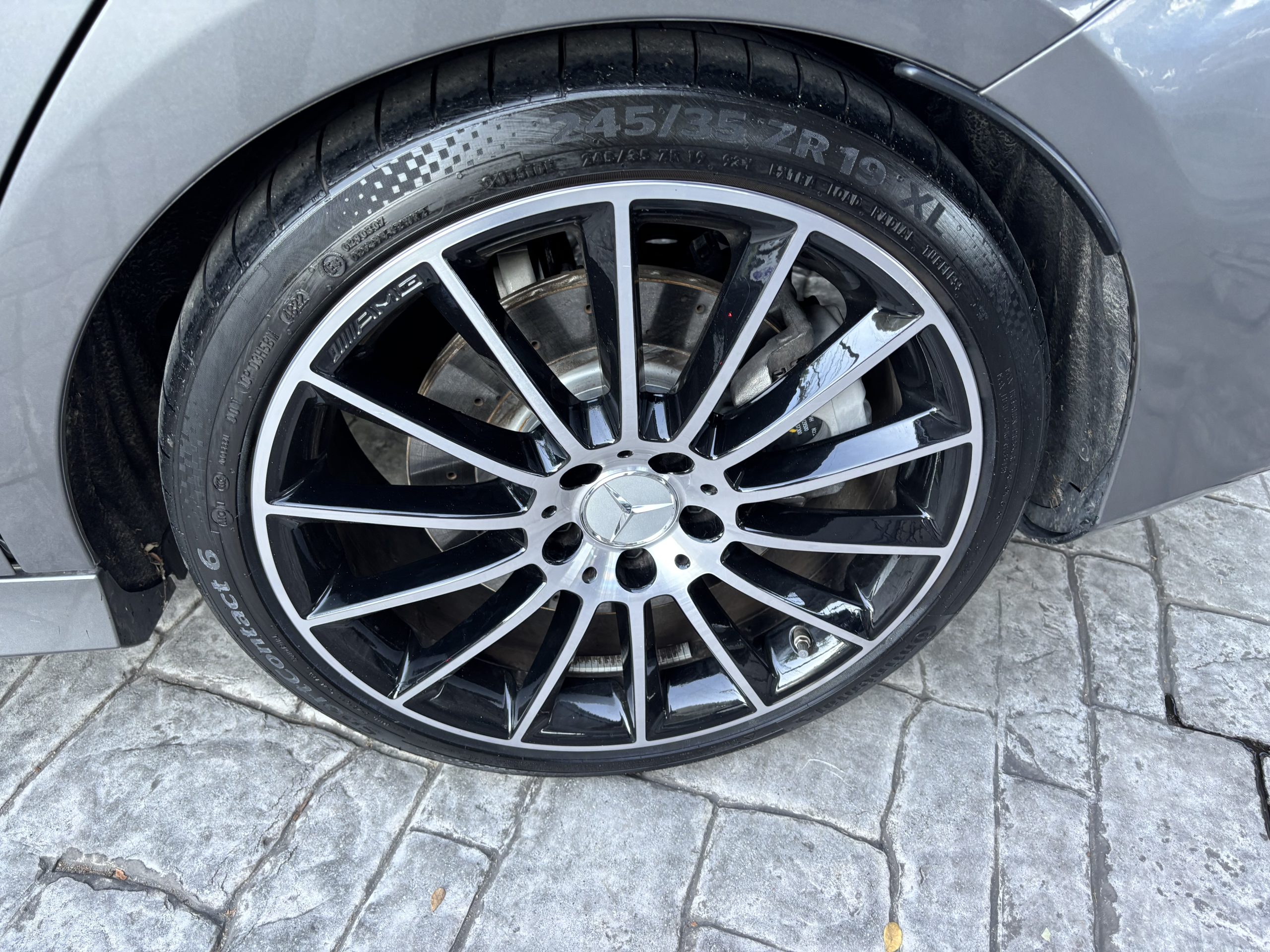 Mercedes-Benz Clase CLA 2023 CLA 35 AMG Automático Gris
