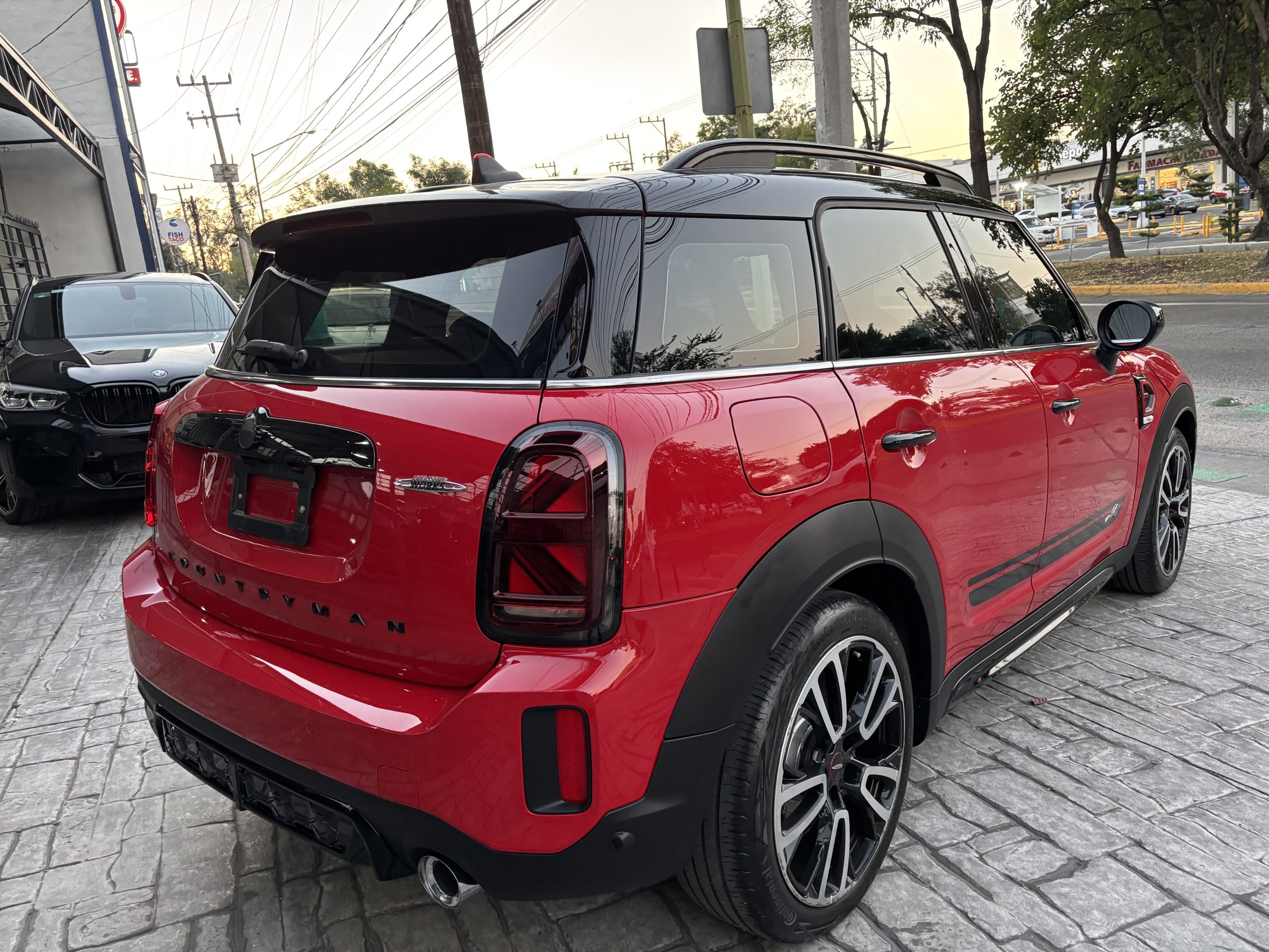 Mini Countryman 2022 ICONIC JCW ALL4 Automático Rojo