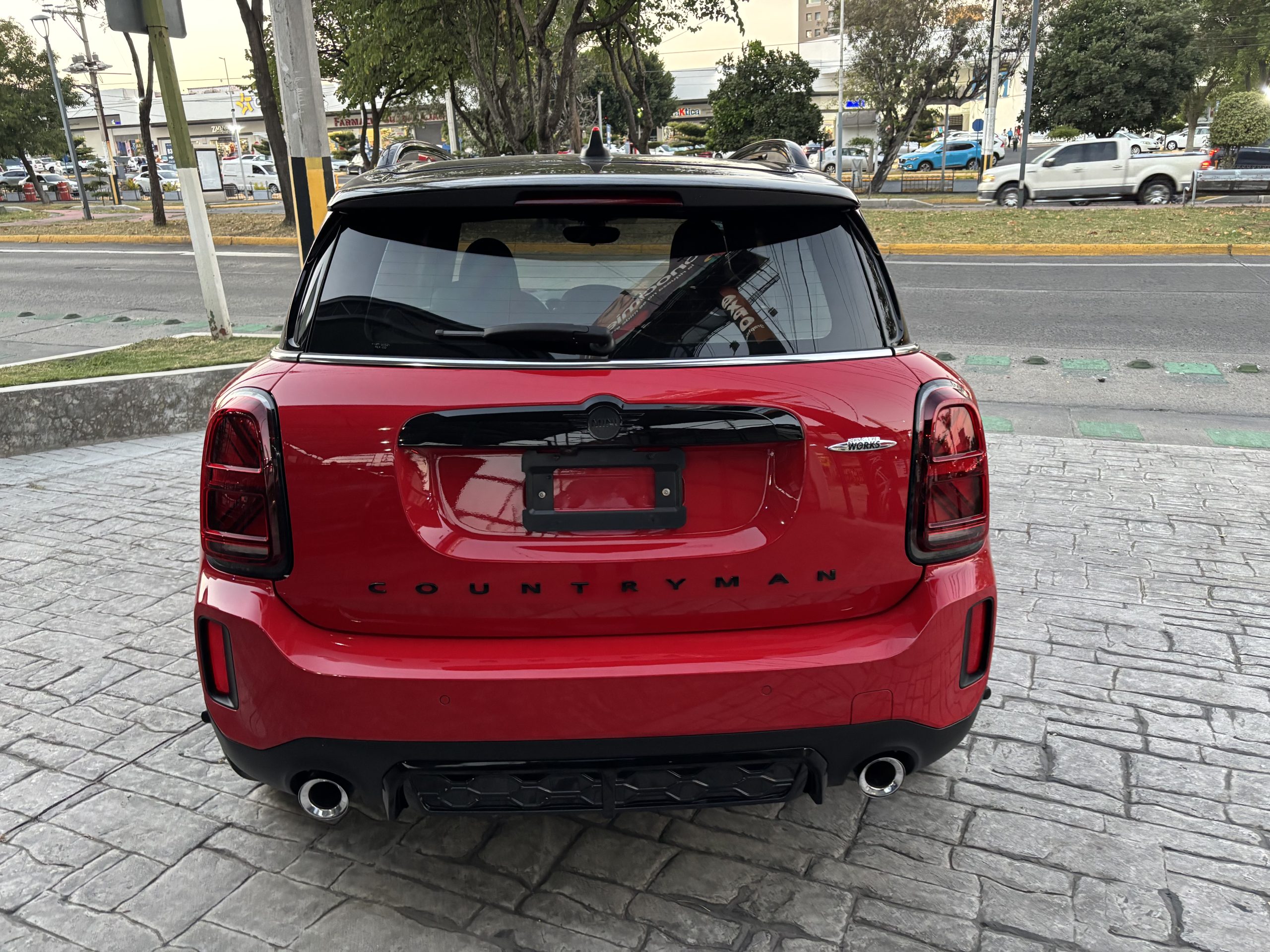 Mini Countryman 2022 ICONIC JCW ALL4 Automático Rojo