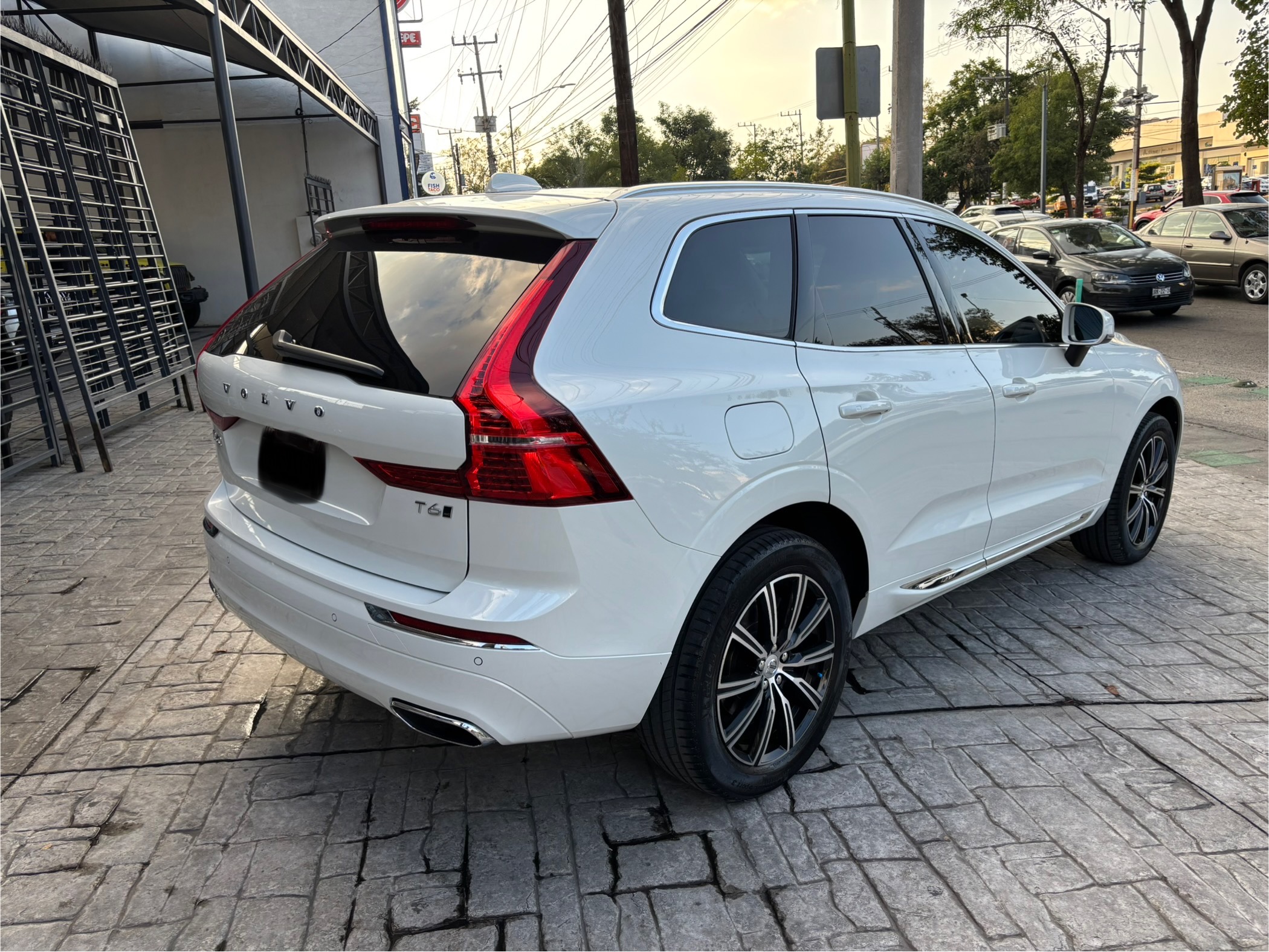 Volvo XC60 2021 INSCRIPTION Automático Blanco