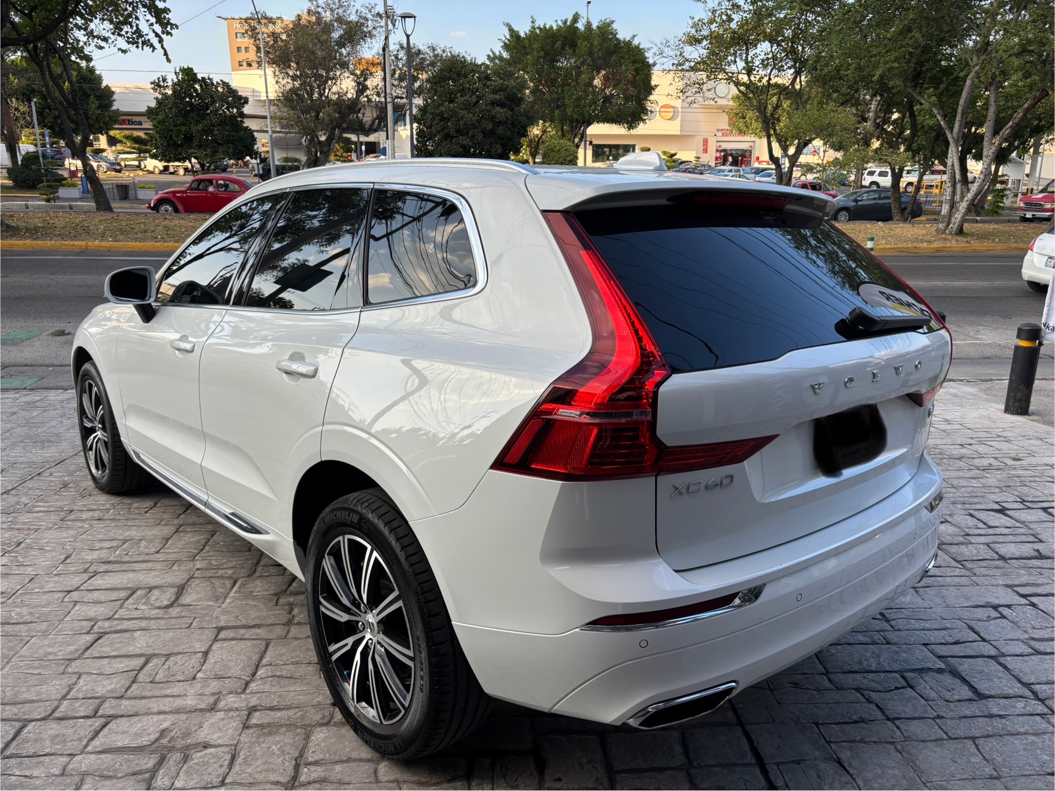 Volvo XC60 2021 INSCRIPTION Automático Blanco
