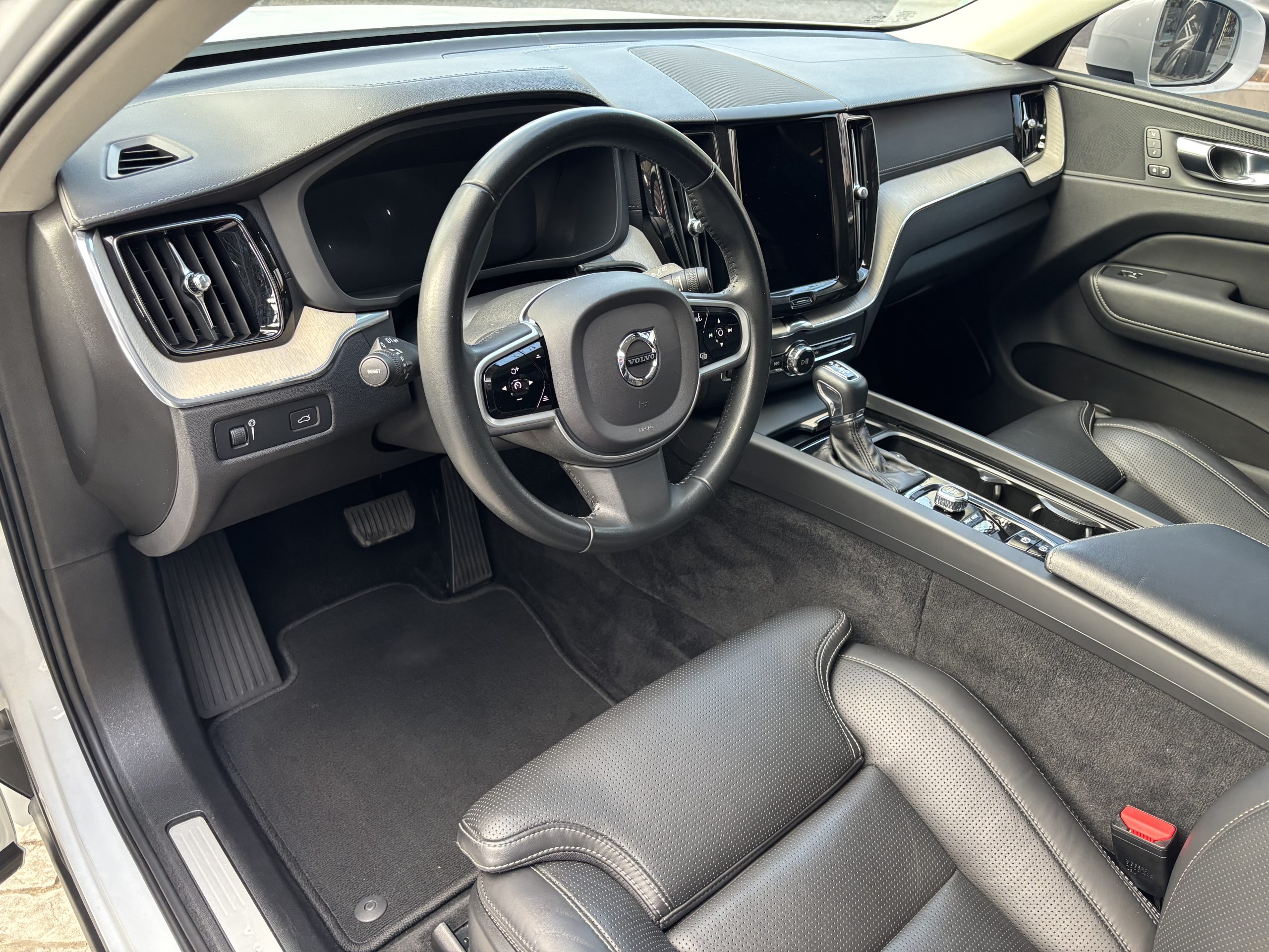 Volvo XC60 2021 INSCRIPTION Automático Blanco