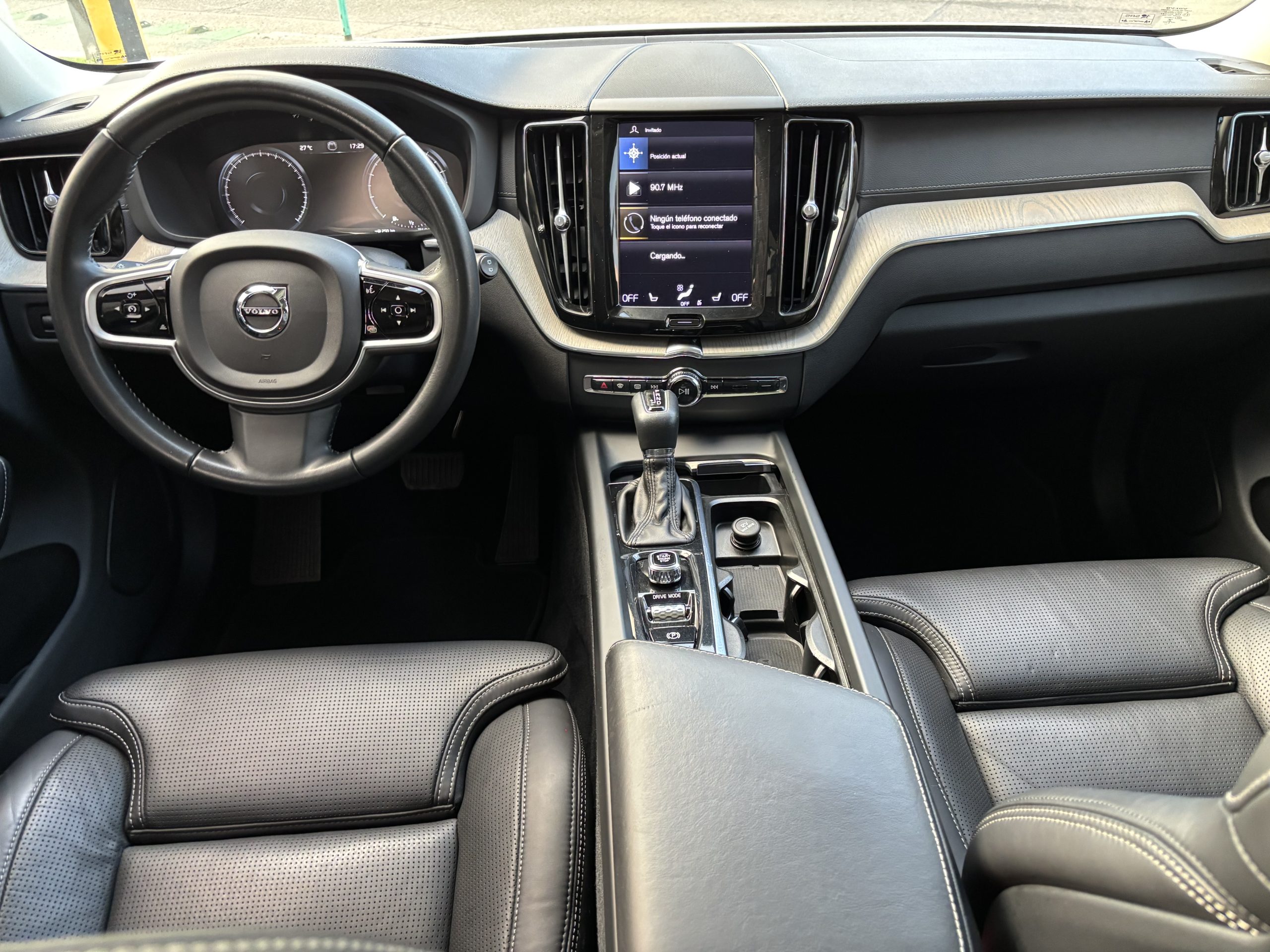 Volvo XC60 2021 INSCRIPTION Automático Blanco