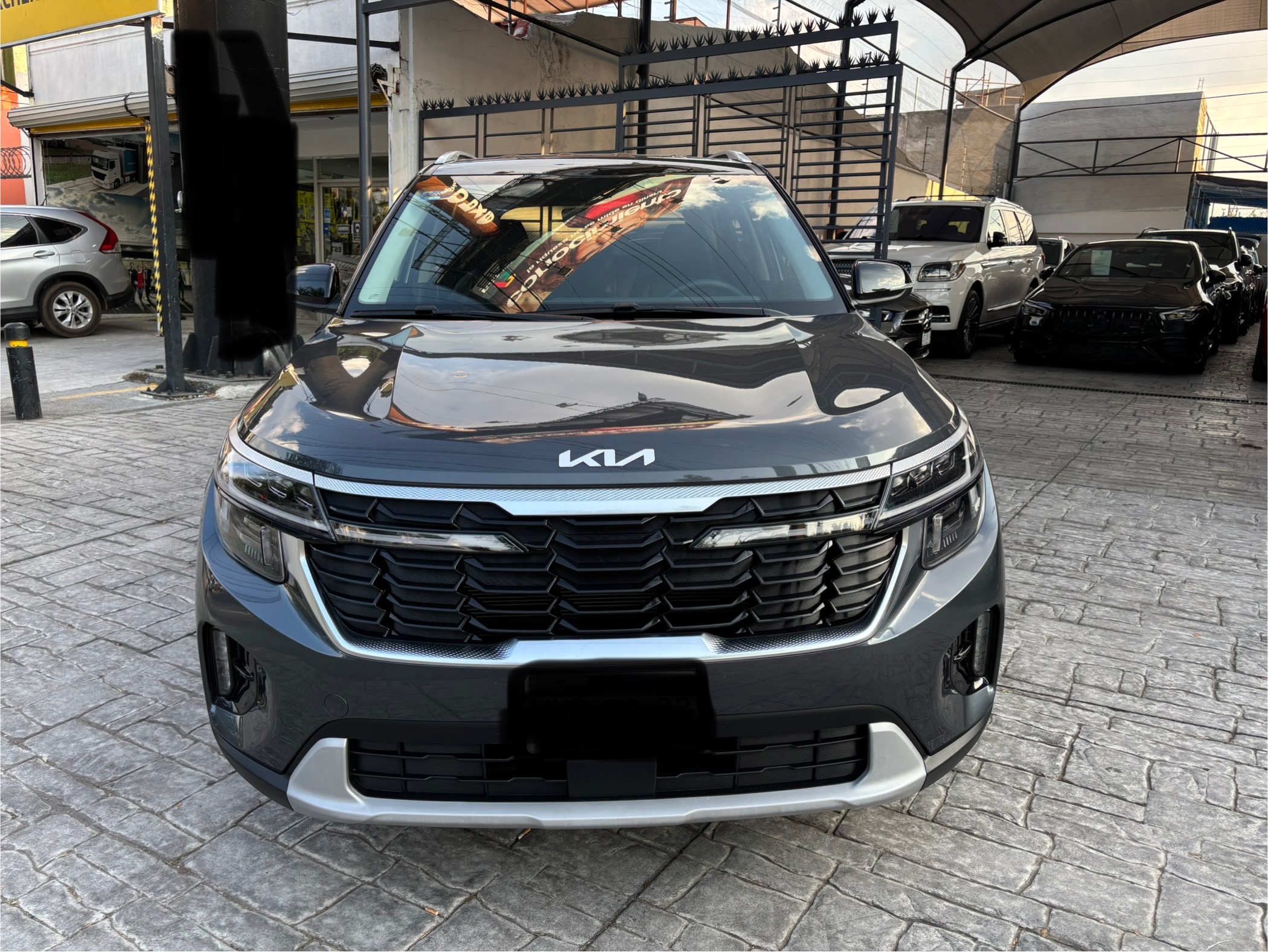 Kia Seltos 2024 EX PAQ Automático Gris