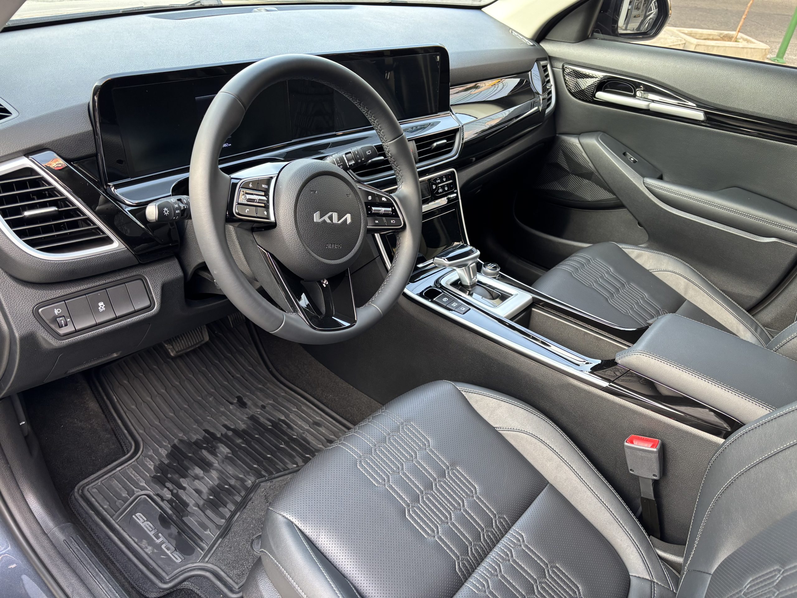 Kia Seltos 2024 EX PAQ Automático Gris