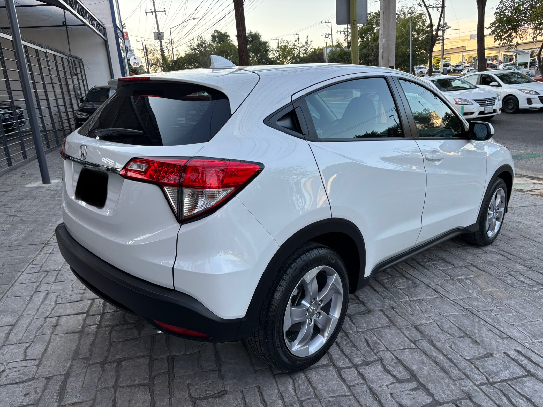 Honda HR-V 2019 UNIQ Automático Blanco