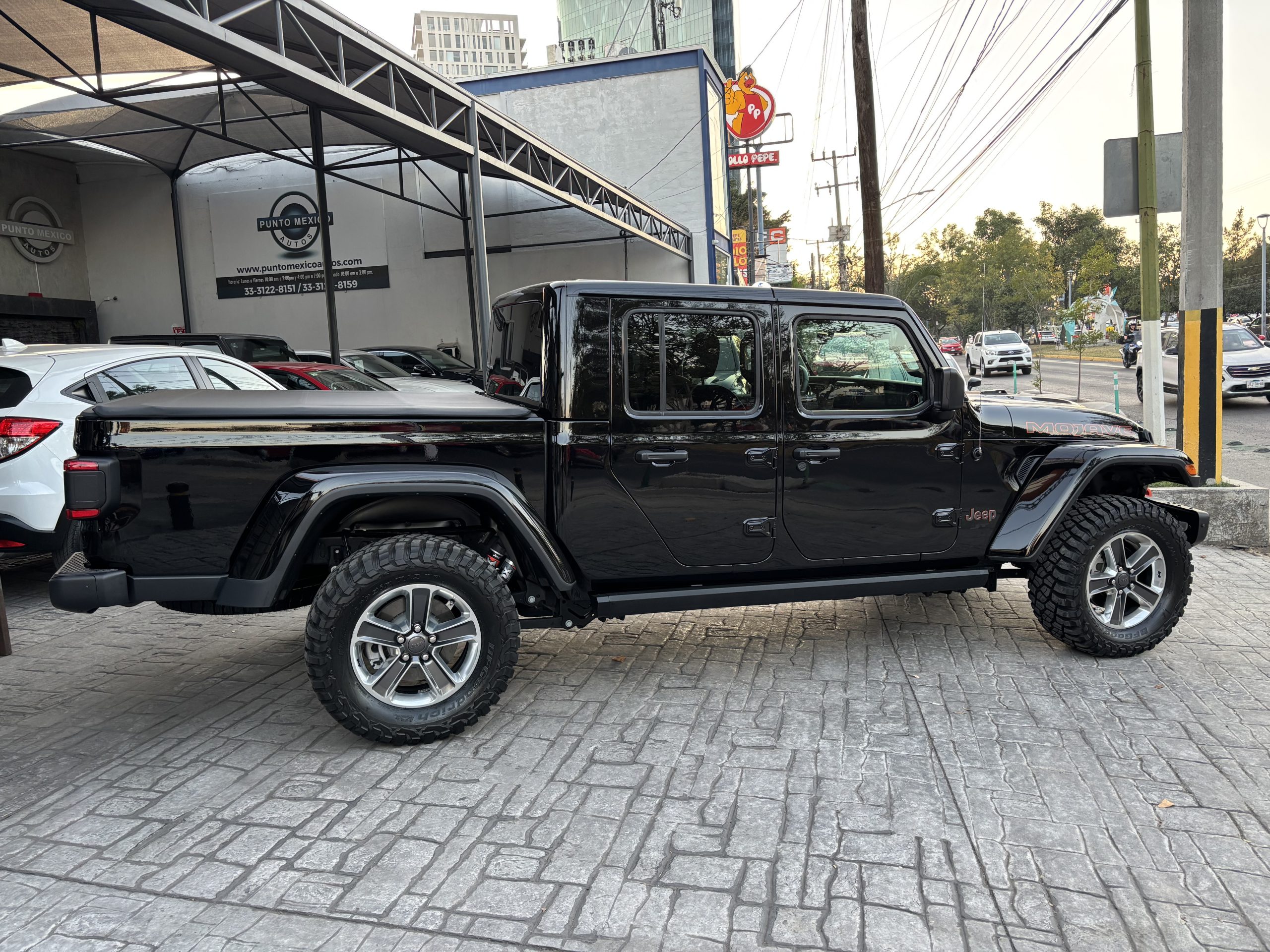 Jeep Gladiator 2023 JT MOJAVE Automático Negro