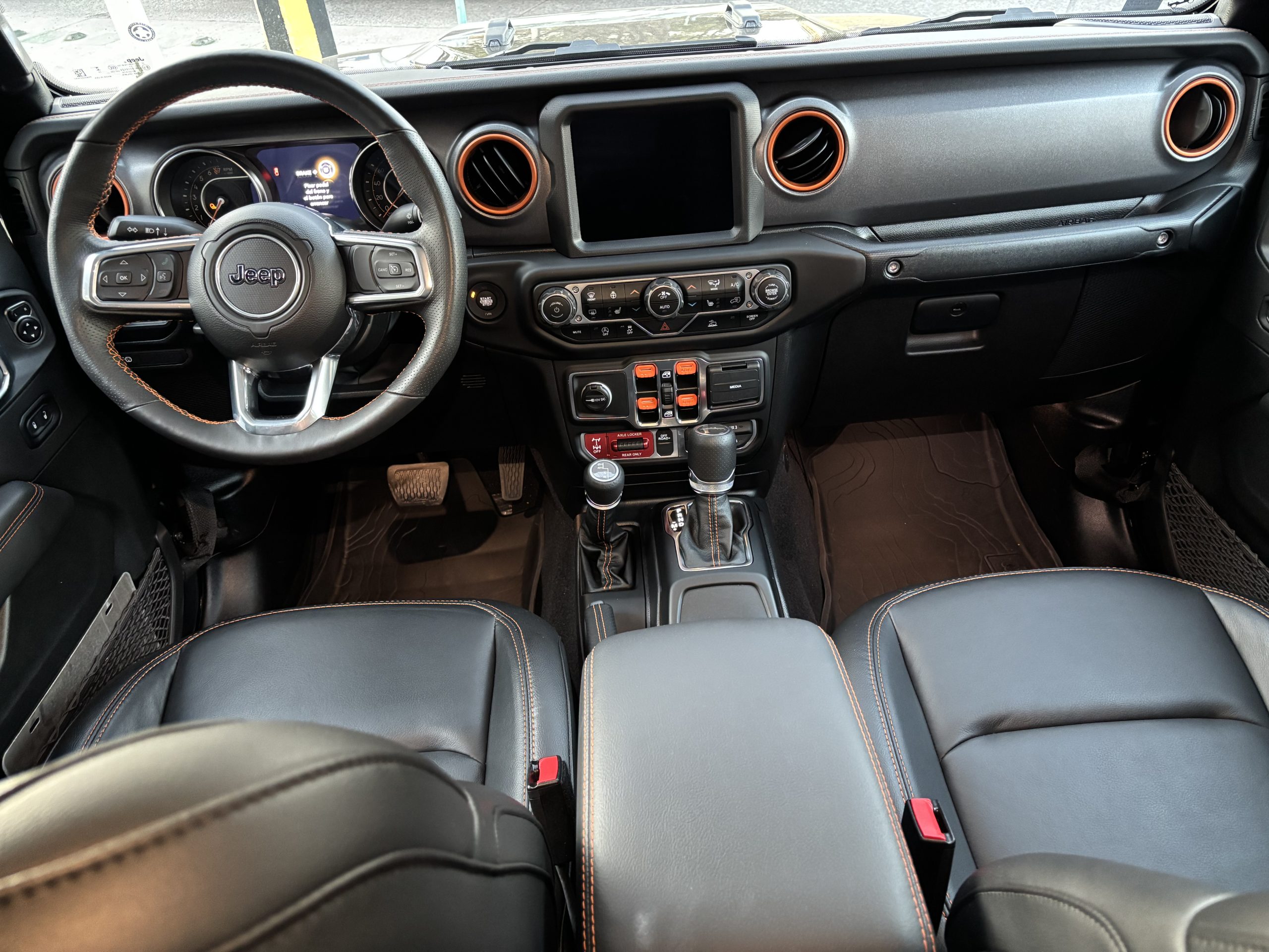 Jeep Gladiator 2023 JT MOJAVE Automático Negro
