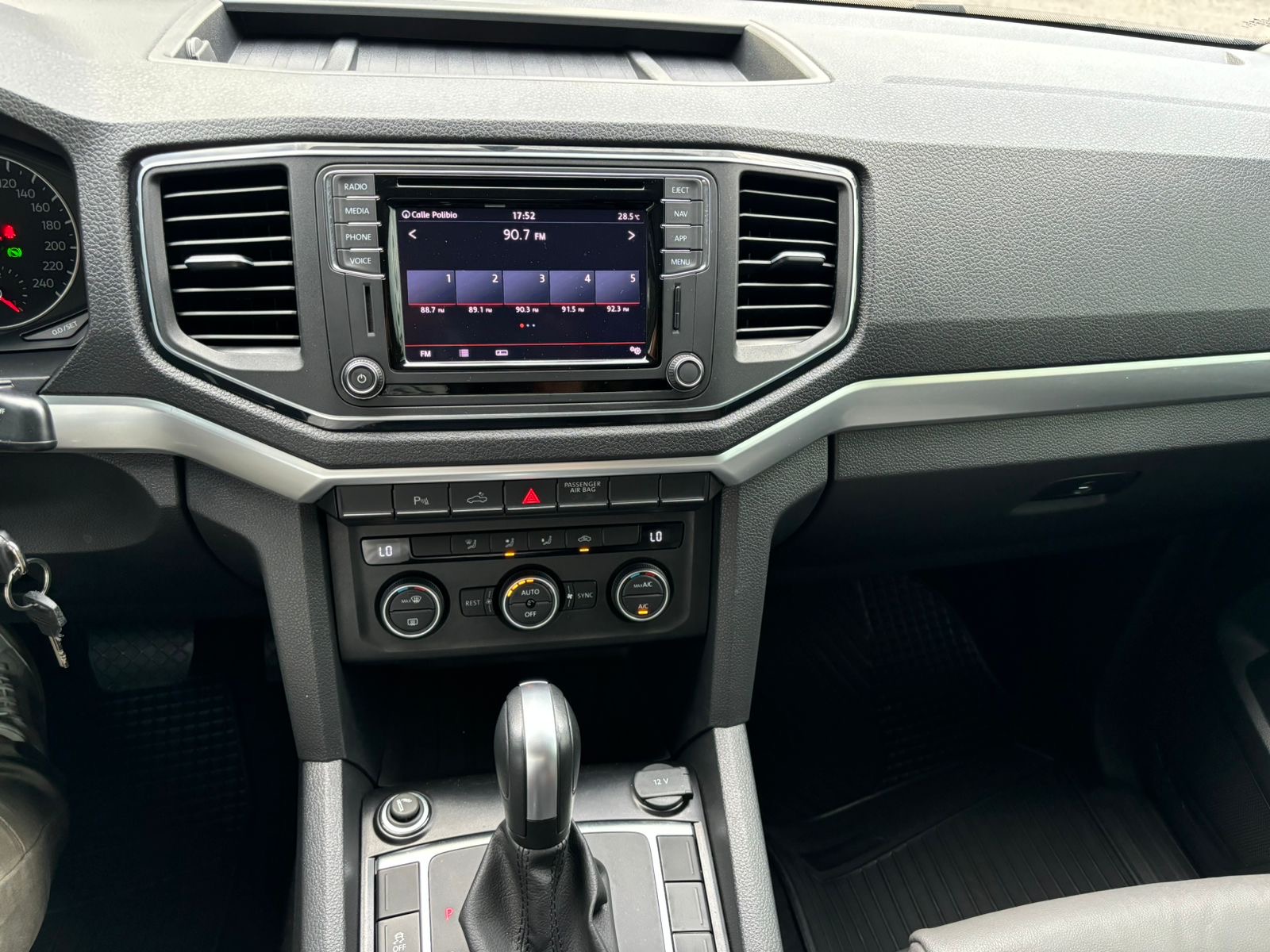 Volkswagen Amarok 2022 HIGHLINE Automático Gris