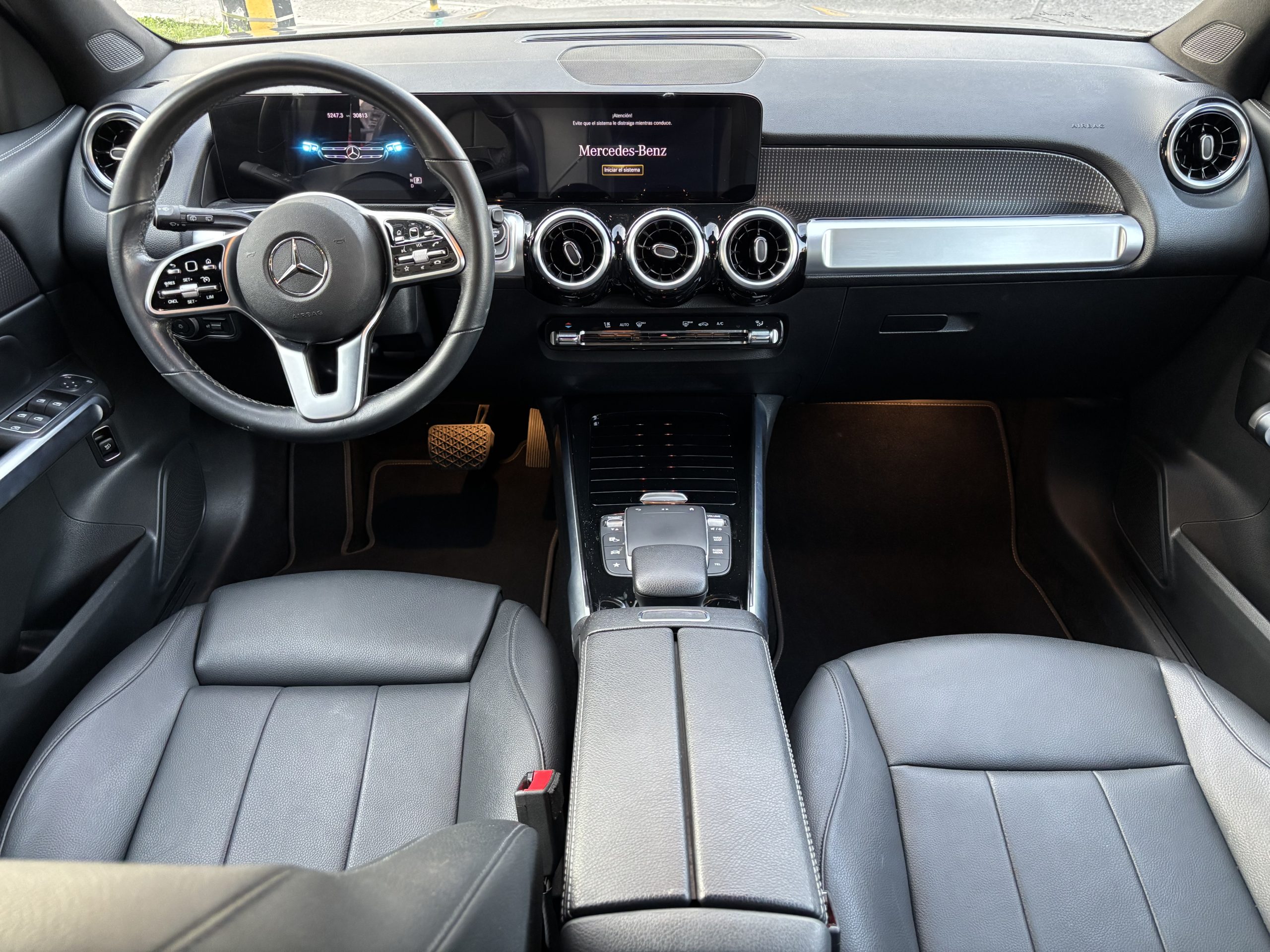 Mercedes-Benz GLB 2023 GLB 200 PROGRESIVE Automático Gris
