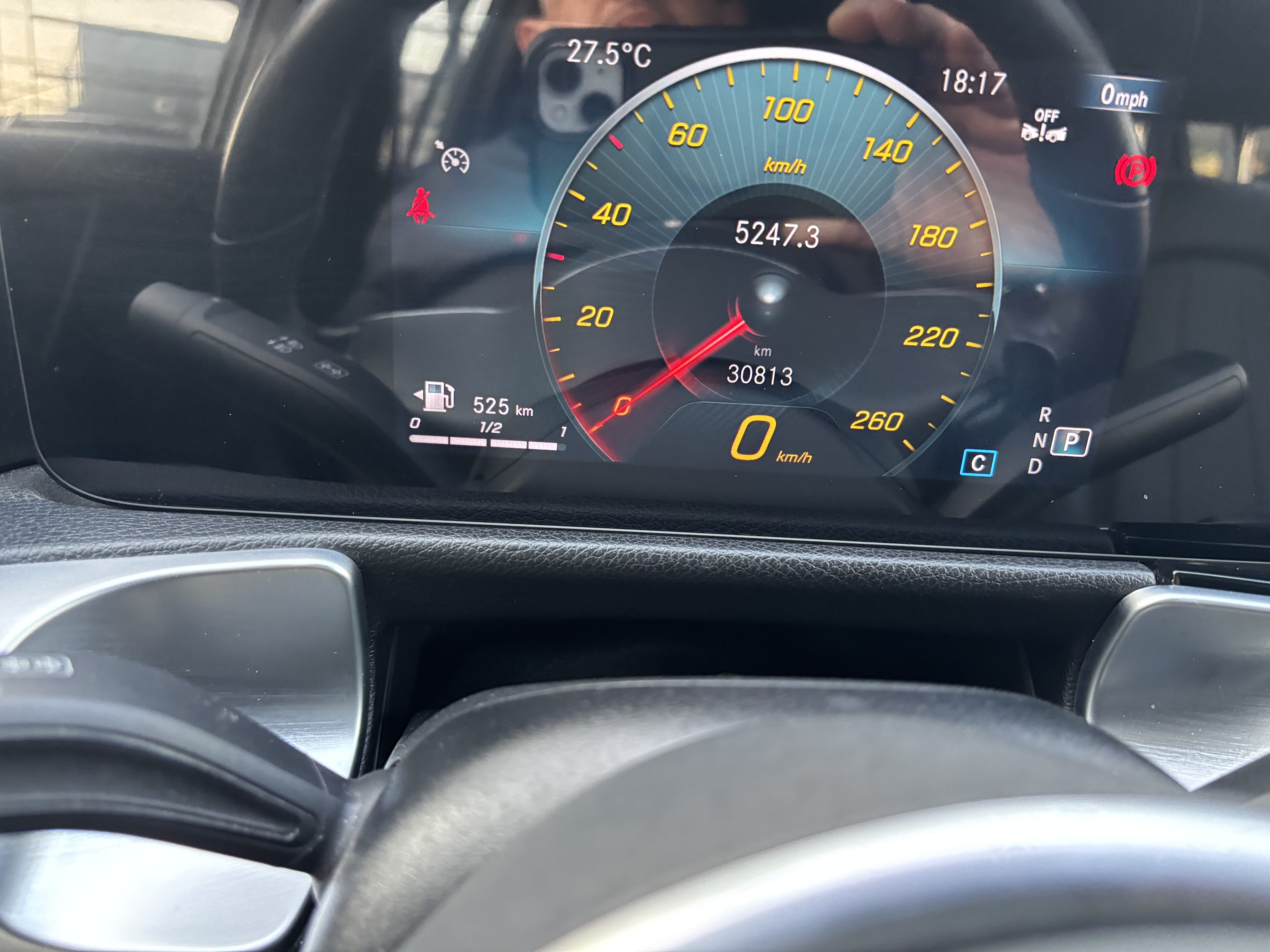 Mercedes-Benz GLB 2023 GLB 200 PROGRESIVE Automático Gris