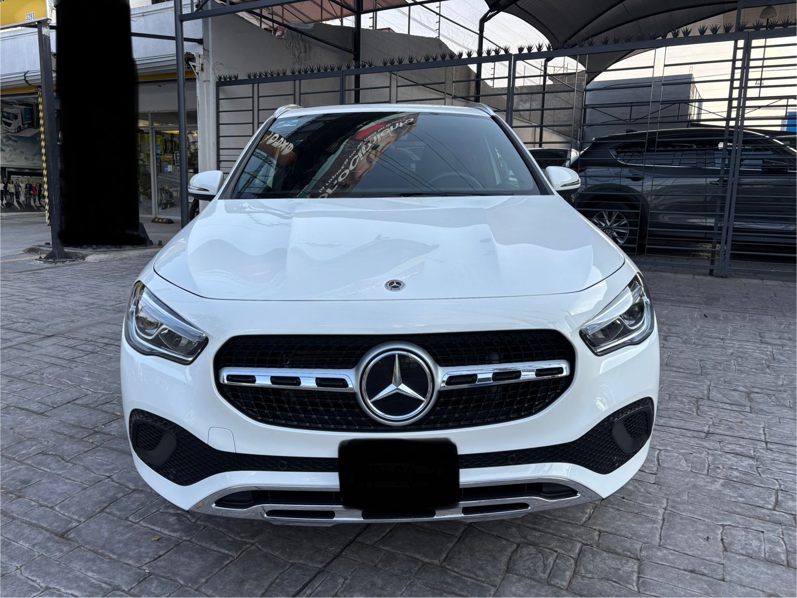 Mercedes-Benz GLA 2023 200 PROGRESIVE Automático Blanco