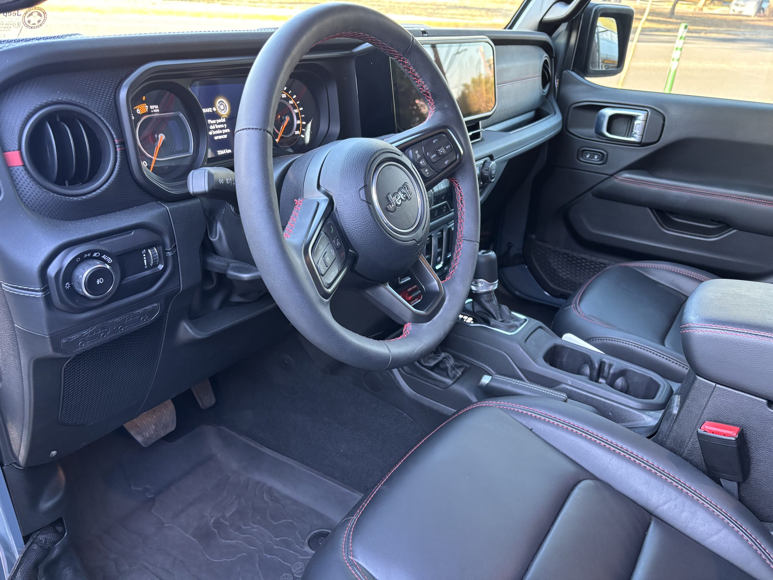 Jeep Rubicon 2024 RUBICON Automático Gris