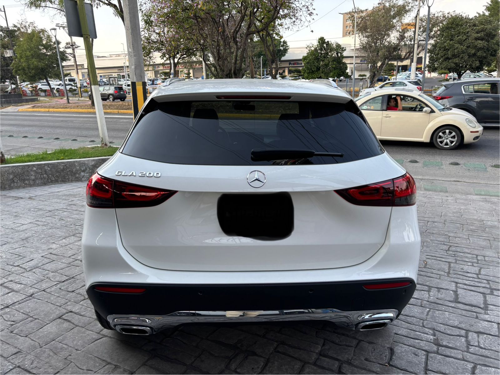 Mercedes-Benz GLA 2023 200 PROGRESIVE Automático Blanco