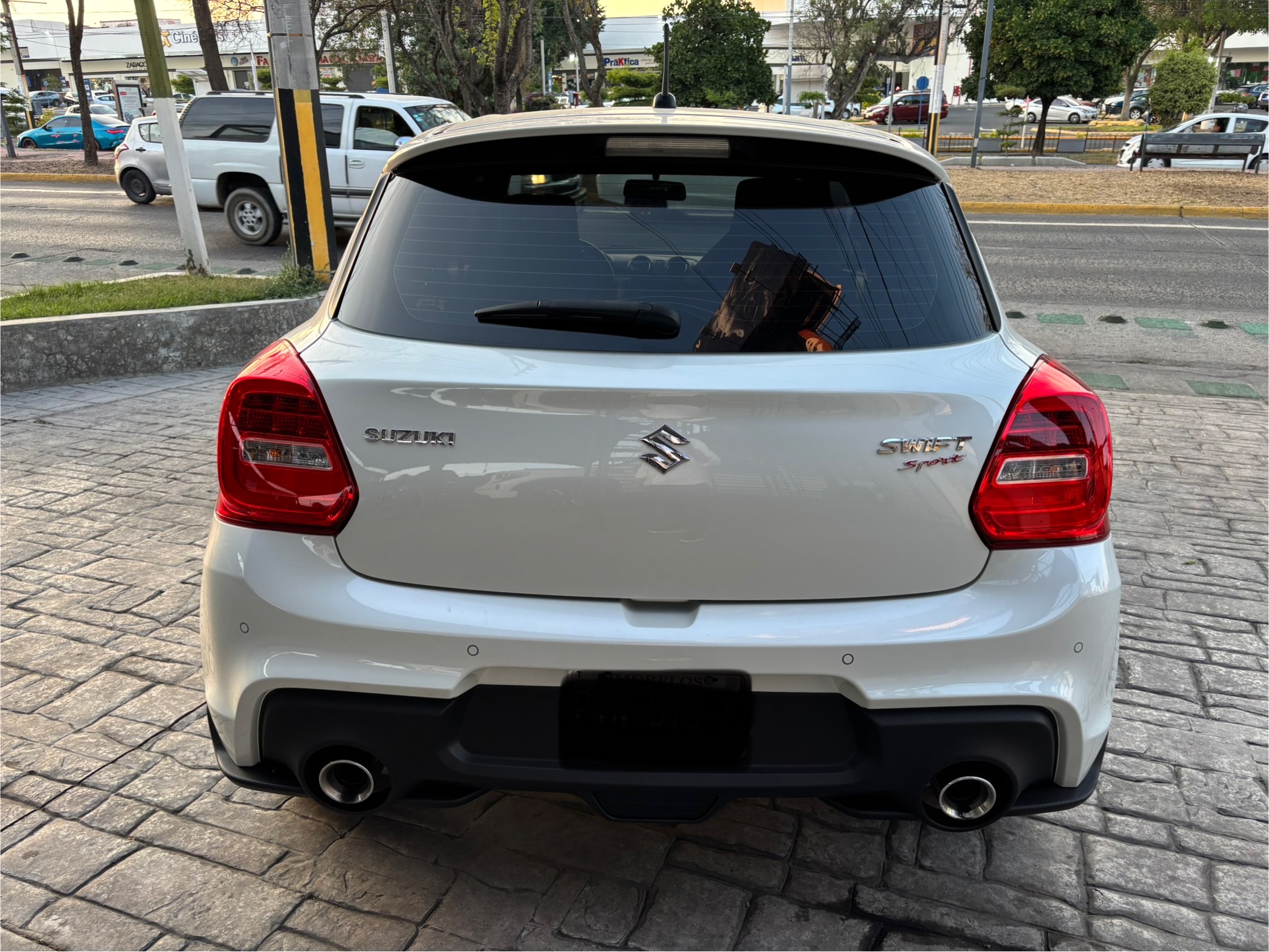 Suzuki Swift 2023 SPORT Manual Blanco