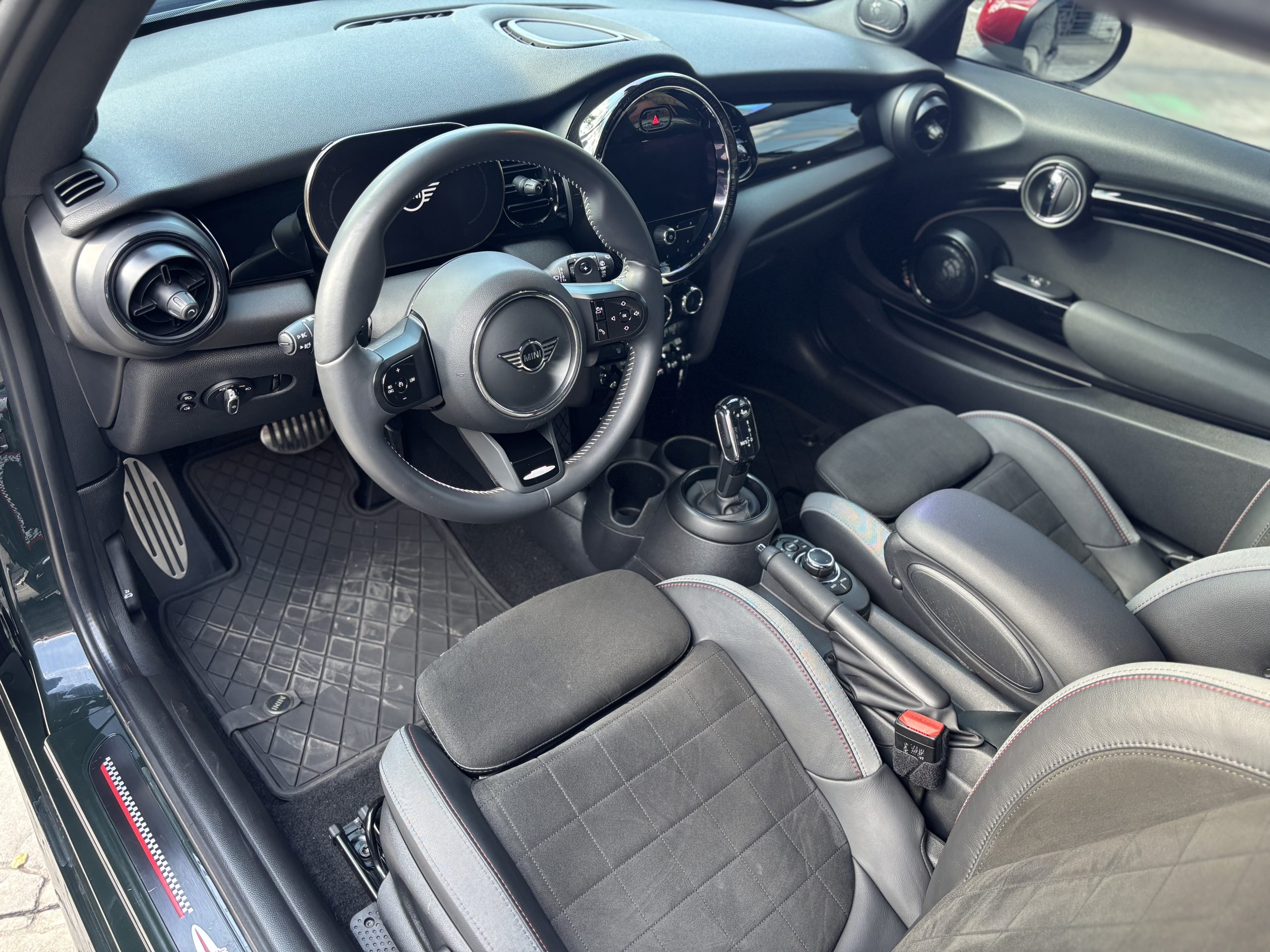 Mini Cooper 2022 JCW ICONIC Automático Verde