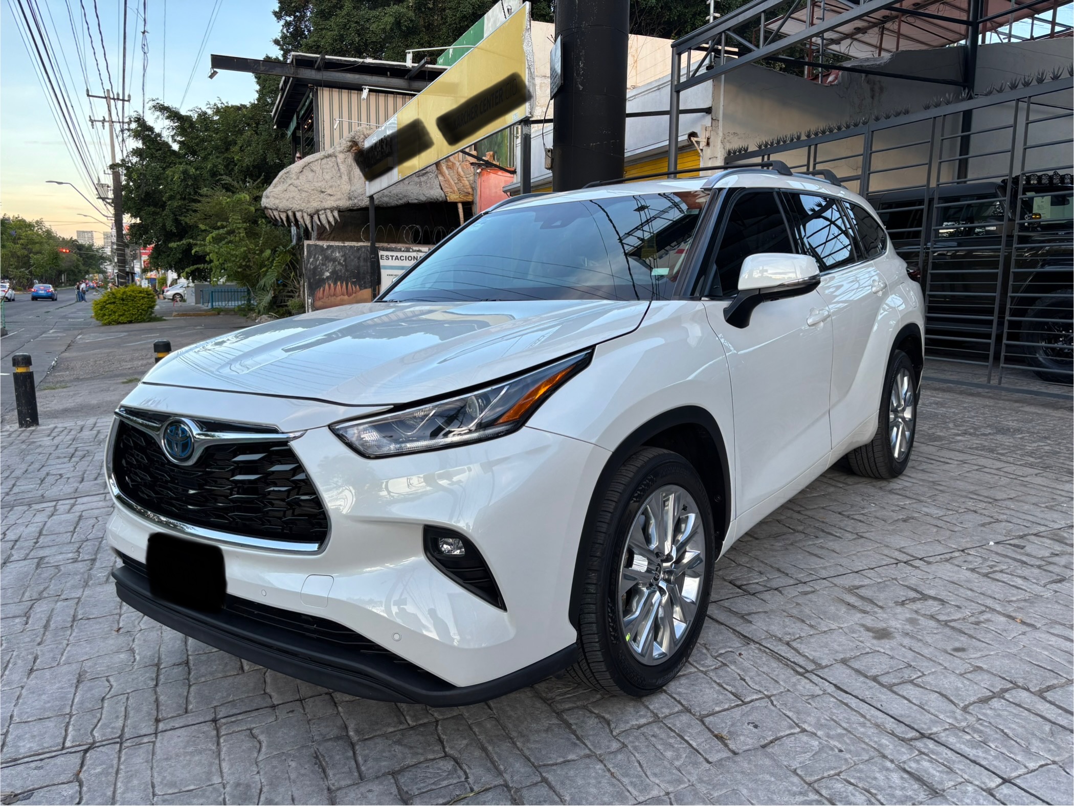 Toyota Highlander HEV LIMITED HIBRID 2023