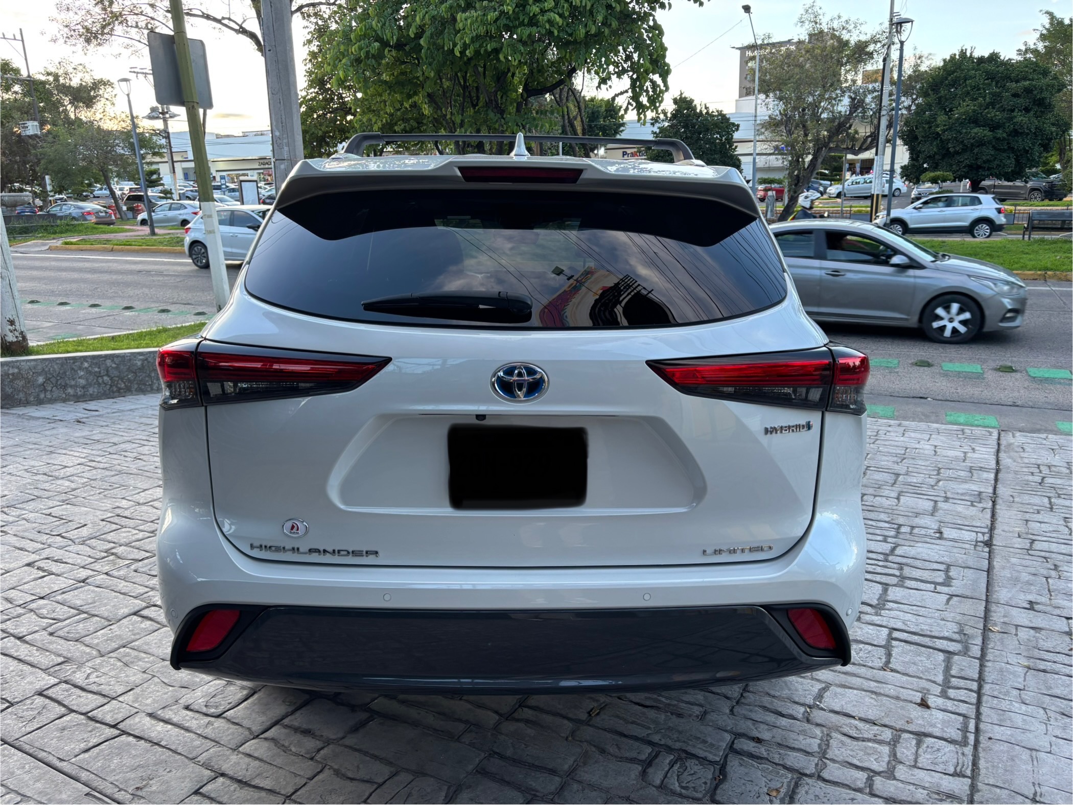 Toyota Highlander 2023 HEV LIMITED HIBRID Automático Blanco