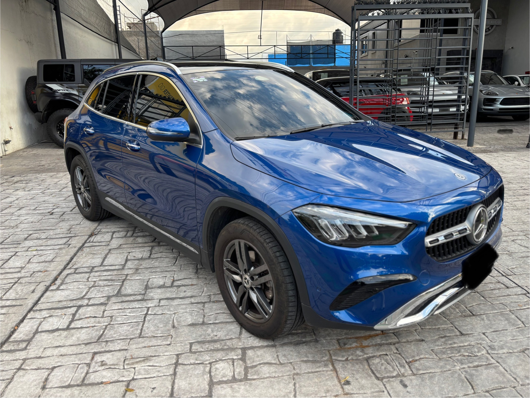 Mercedes-Benz GLA 2025 200 Automático Azul