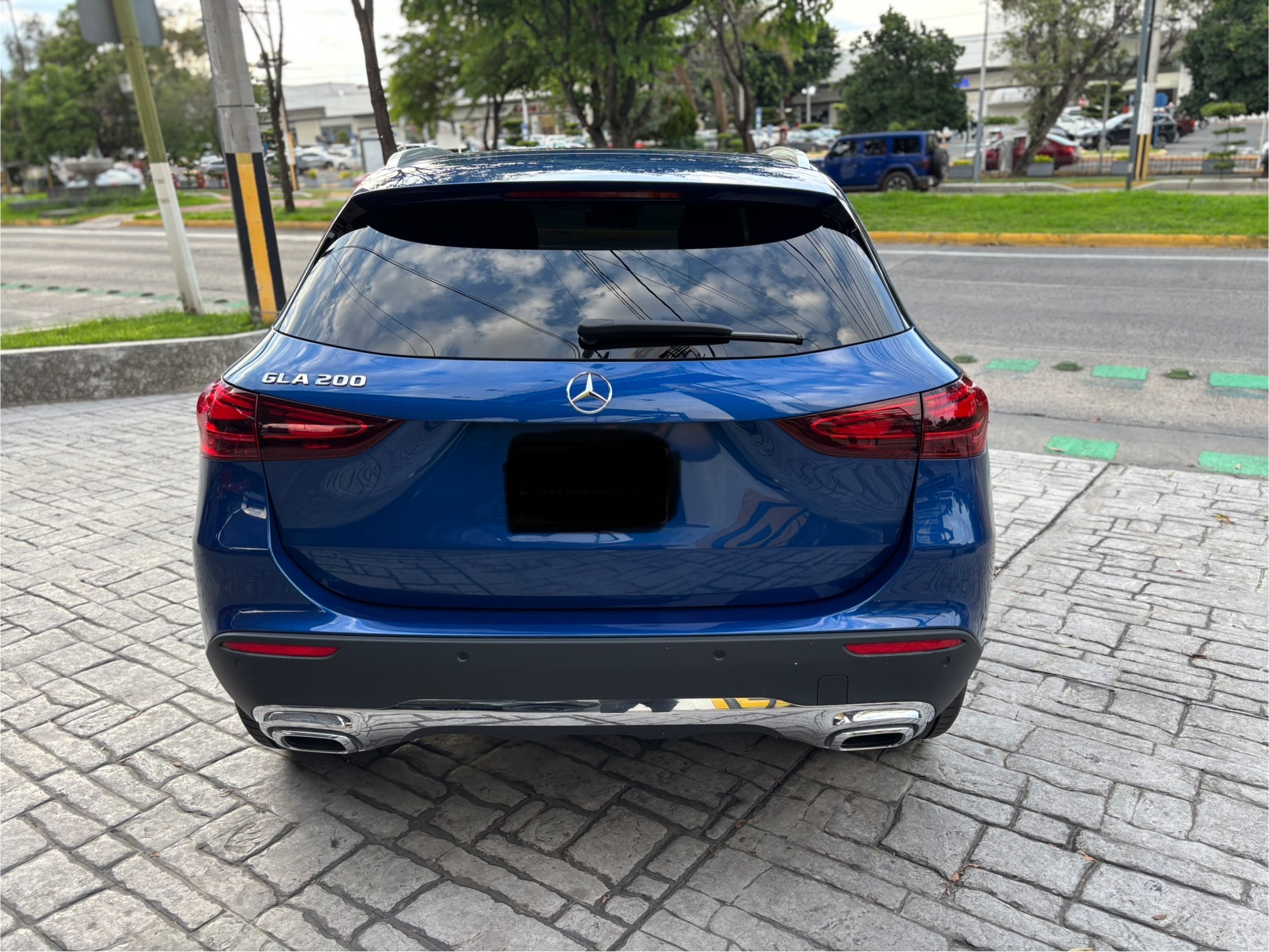 Mercedes-Benz GLA 2025 200 Automático Azul
