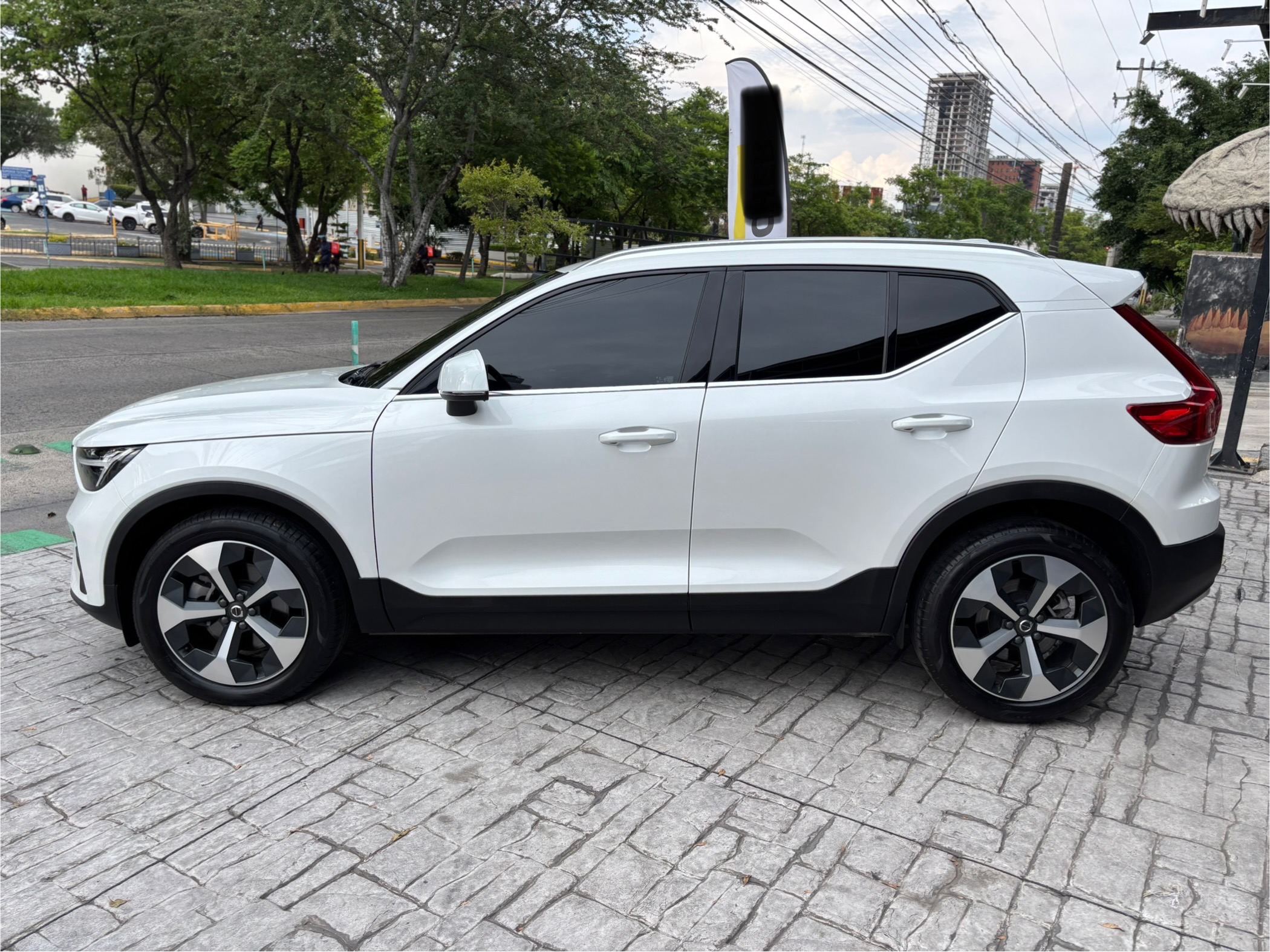 Volvo XC40 2024 ULTIMATE Automático Blanco