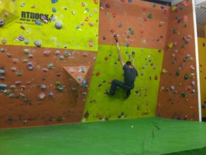Endurance training for winter climbing using the dry tooling axes Endurance training for winter climbing using the dry tooling axes