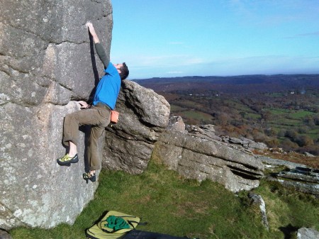 Winter Bouldering at Hound Tor