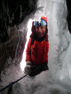 Vanishing Gully - Vertical Frontiers The belay cave of choice