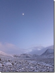 The moon over Sneachda.