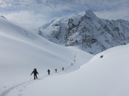 A well spread out group on our way up to the Bertol hut.