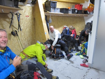 Gearing up in the Gouter refuge