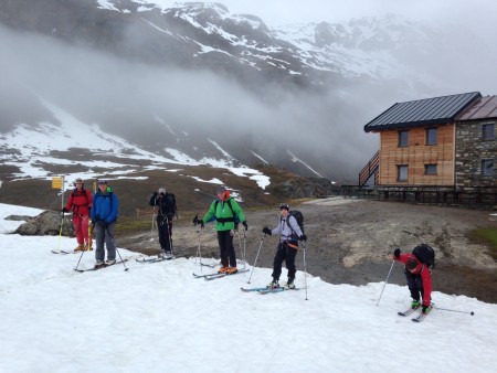 The Benevalo Refuge. The snow is disappearing fast.