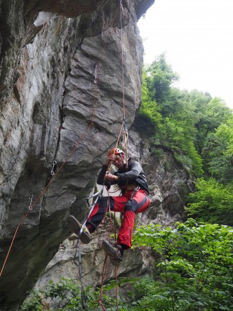 Retrieving gear via prussiking