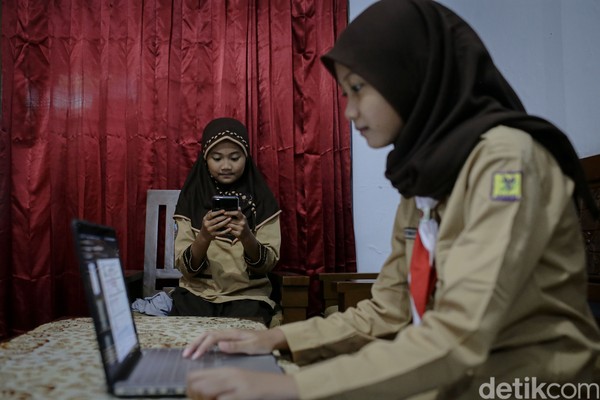 Apakah Jalur Mandiri Online 2025 Masih Efektif?