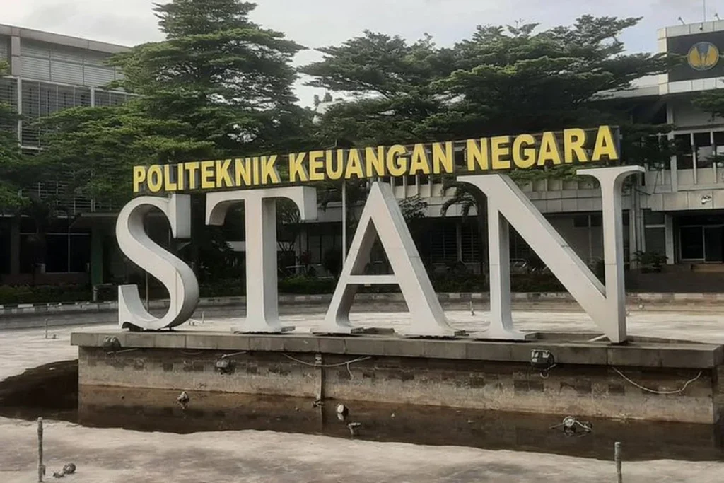 sekolah pns apa saja