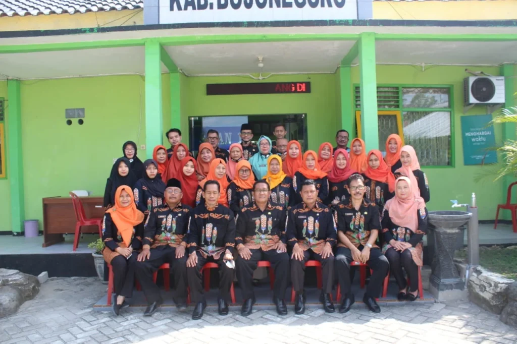 gaji 13 pns terdiri dari apa saja