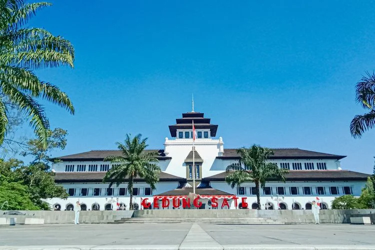 Instansi PNS Apa Saja? Berikut Daftarnya yang Wajib Diketahui!