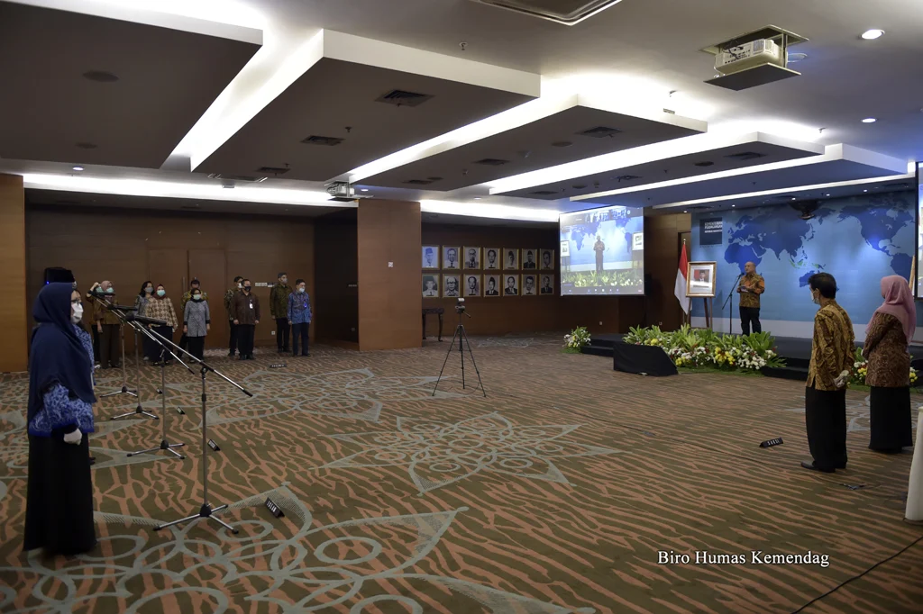 Keunggulan Pangkat PNS Bintang 2 dan Penghasilannya!
