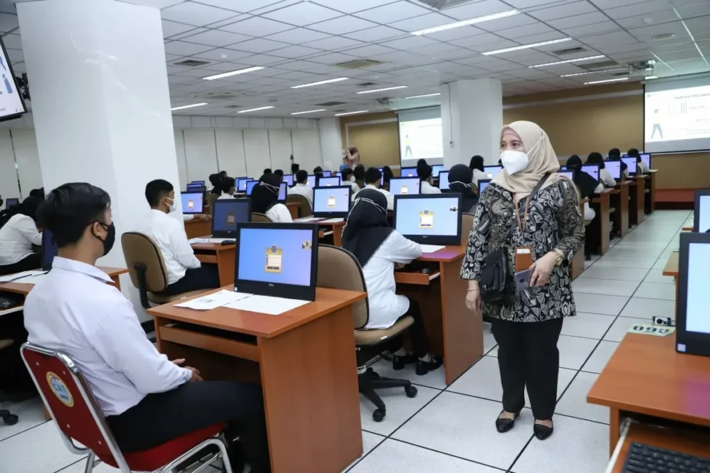 Pangkat PNS III C: Ini Tanggung Jawab dan Penghasilannya!