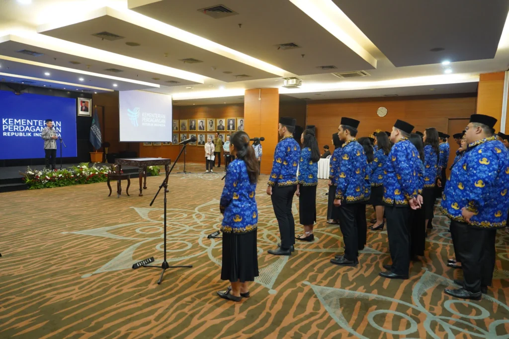 Pangkat PNS III C: Ini Tanggung Jawab dan Penghasilannya!