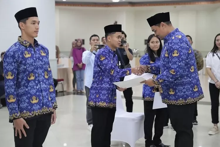 Ketentuan Baju PNS Adalah? Simak Aturan Penggunaannya!
