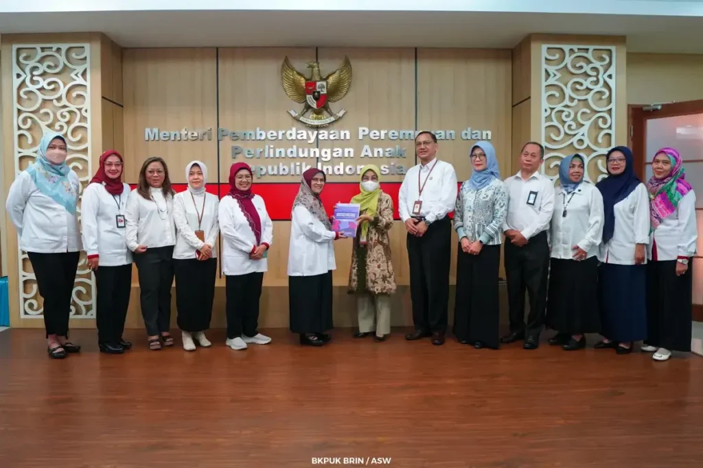 Catat Aturan dan Model Baju PNS Perempuan Terbaru 2025!