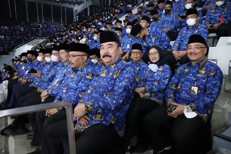 Baju PNS biru muda