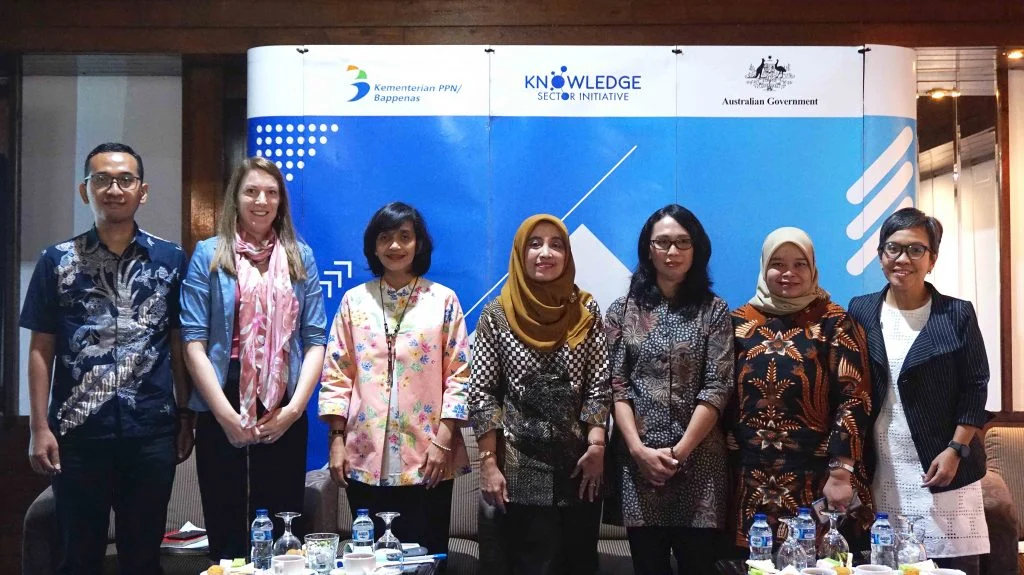 Catat Aturan dan Model Baju PNS Perempuan Terbaru 2025!