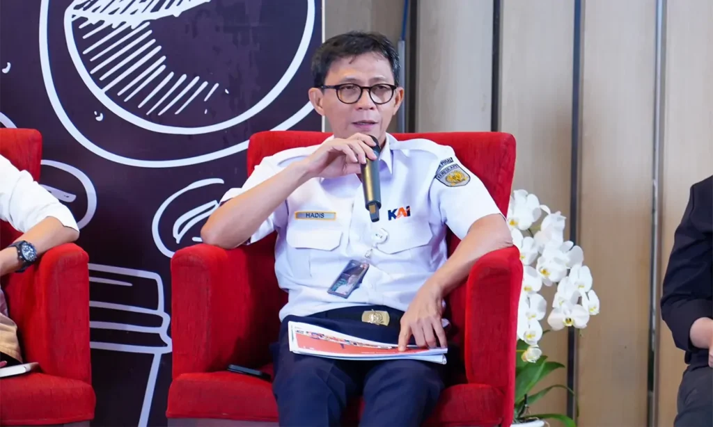 berapa gaji direktur KAI