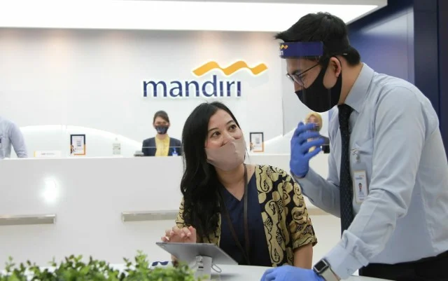 berapa gaji sales Bank Mandiri
