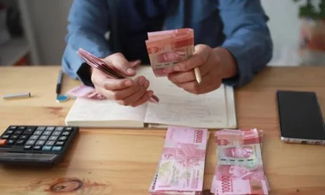 Berapa Gaji Pertamina Helm Putih